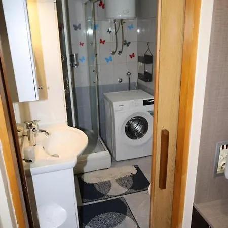 Apartman Caire B. Luka *